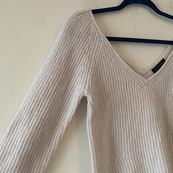 BANANA REPUBLIC wool yak hair cream ribbed wide v neck sweater - Picture 6 of 7
